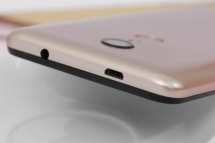 Điện thoại Itel A33 Màu Vàng đồng