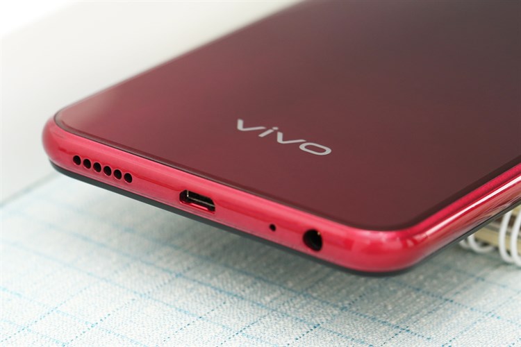 Điện thoại Vivo Y15 Màu Đỏ
