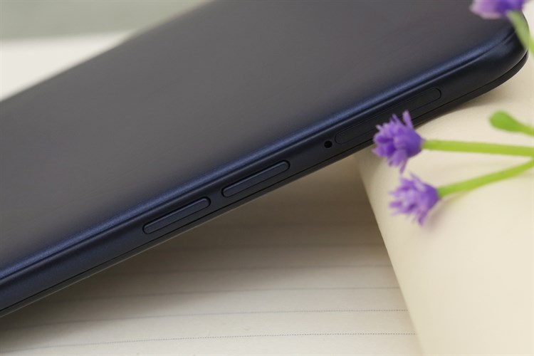 Điện thoại realme C2 (2GB/16GB) Màu Đen