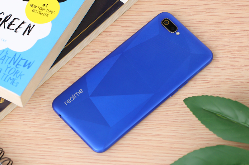 Điện thoại smartphone Realme C2 | Thiết kế mặt lưng