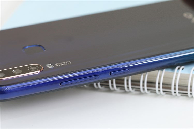 Điện thoại Vivo Y12 Màu Xanh Dương