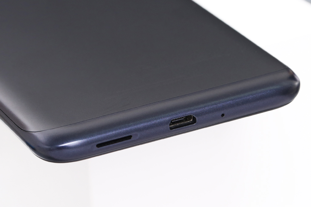 ASUS Zenfone Max M2 - 7