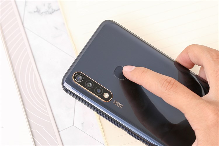 Điện thoại Vivo Y19 Màu Đen