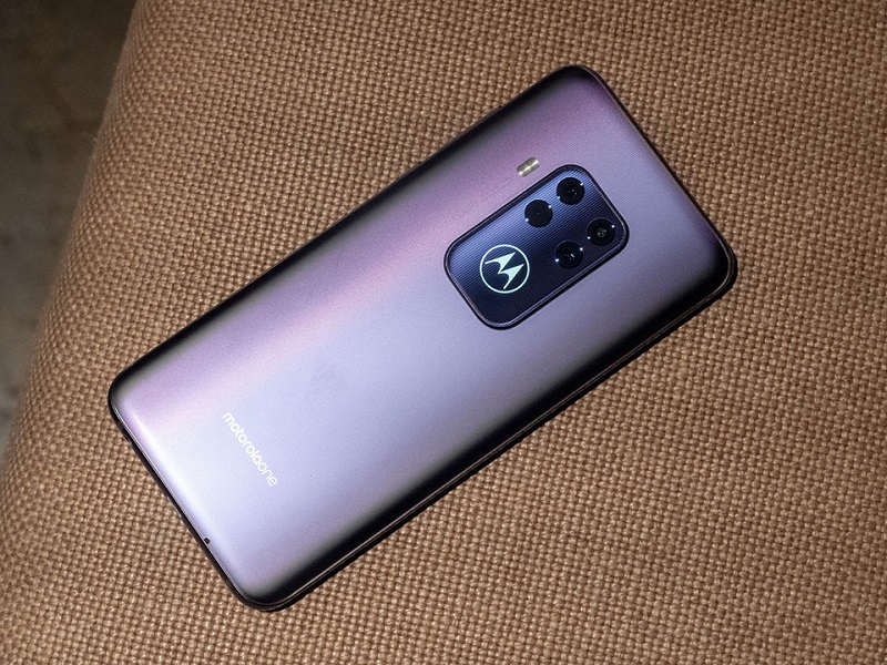 Điện thoại Motorola One Zoom | Camera sau