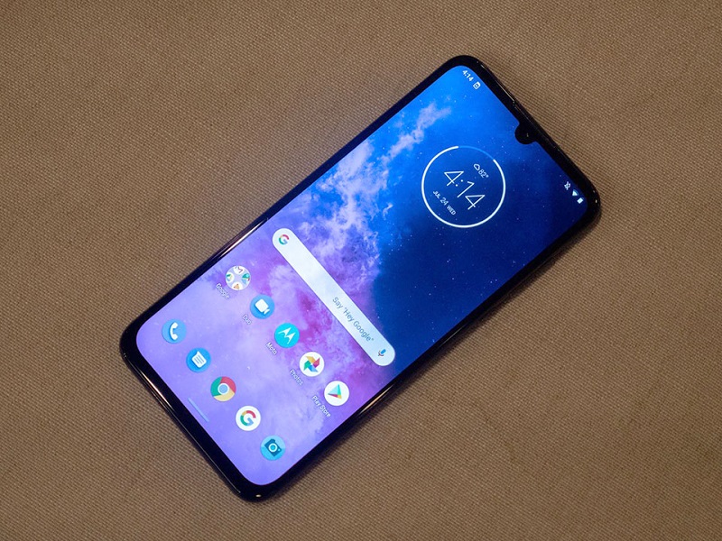 Điện thoại Motorola One Zoom | Camera trước