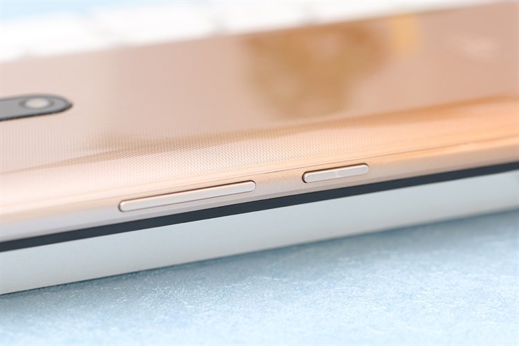 Điện thoại Itel Alpha Lite Màu Vàng