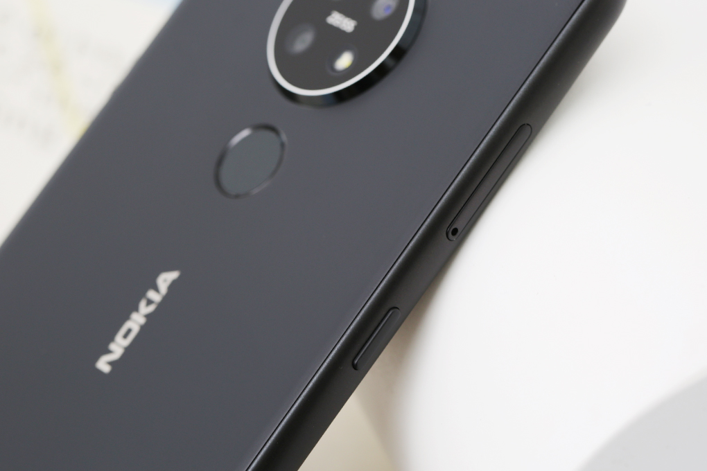 Điện thoại Nokia 7.2