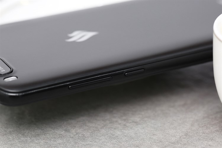 Điện thoại Vsmart Bee