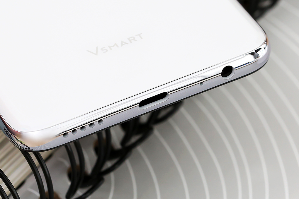 Điện thoại Vsmart Live (4GB/64GB)