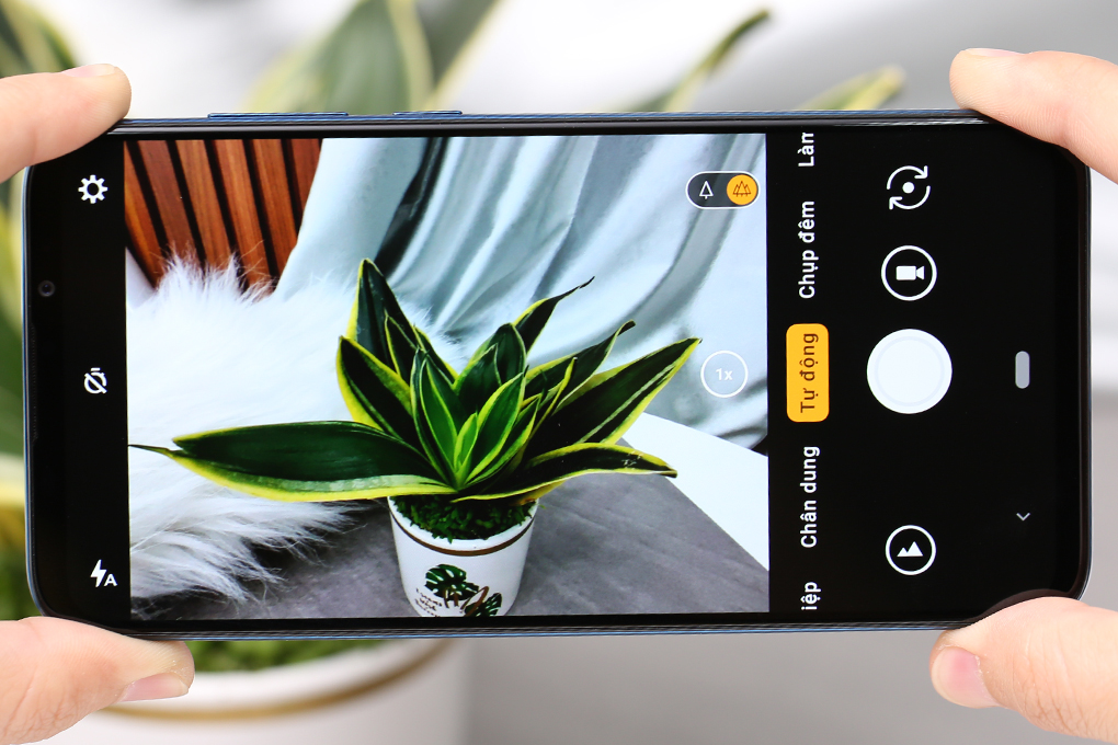 Điện thoại Vsmart Live (4GB/64GB)