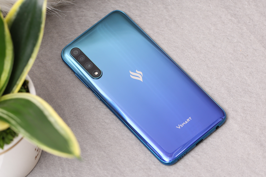 Điện thoại Vsmart Live (4GB/64GB)