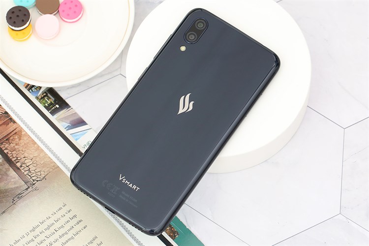 Điện thoại Vsmart Star Màu Đen