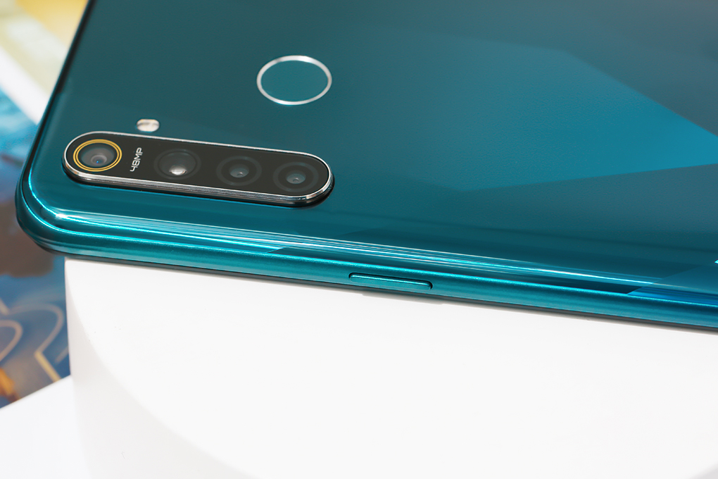 Điện thoại realme 5 Pro (4GB/128GB) Màu Xanh lá