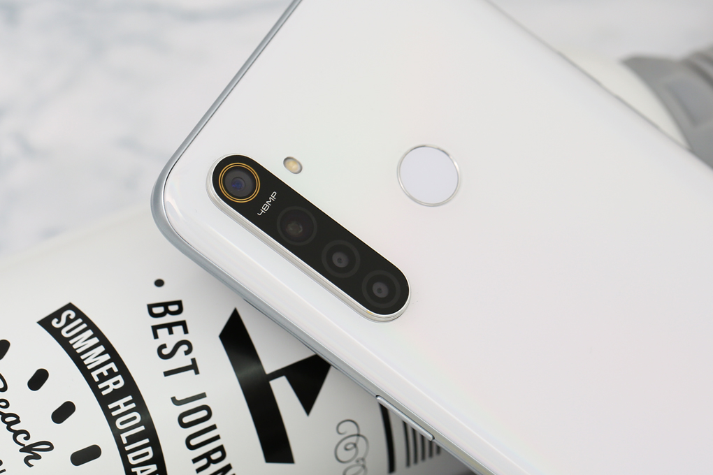 Điện thoại realme 5 Pro (4GB/128GB) Màu Trắng