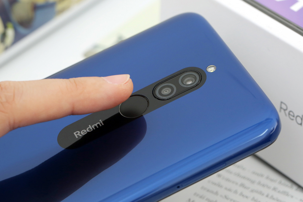 Điện thoại Xiaomi Redmi 8 (3GB/32GB) Màu Xanh Dương