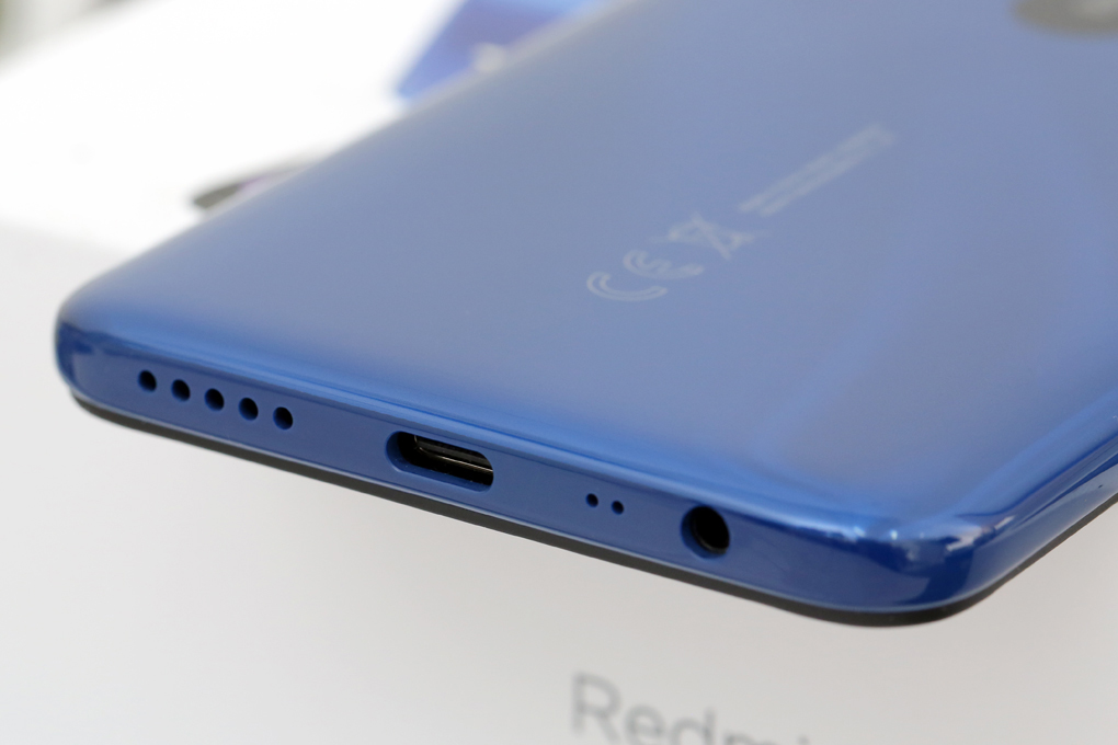 Điện thoại Xiaomi Redmi 8 (3GB/32GB) Màu Xanh Dương