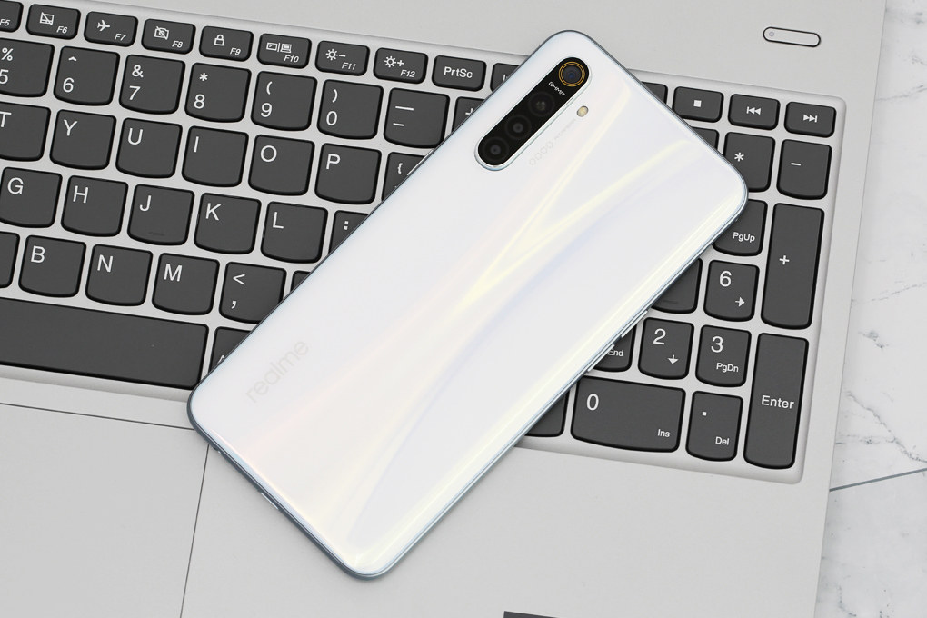 realme XT - 12
