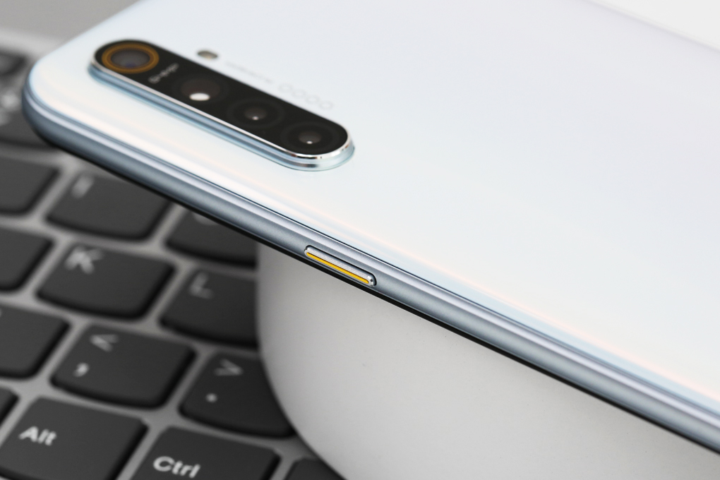 realme XT - 18