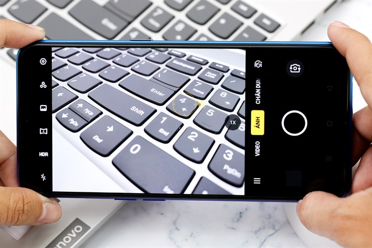 Điện thoại realme XT