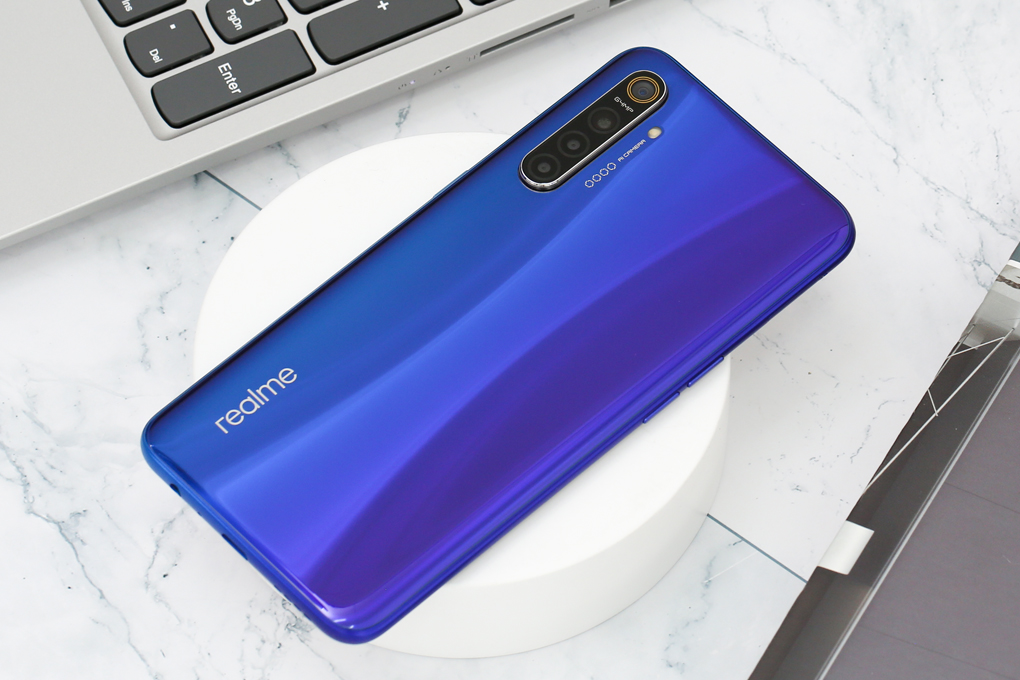 Điện thoại realme XT Màu Xanh Dương