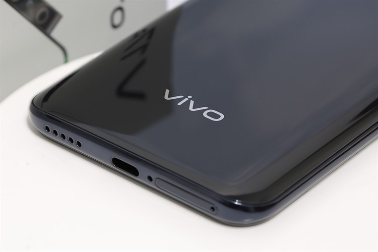 Điện thoại Vivo V17 Pro Màu Đen