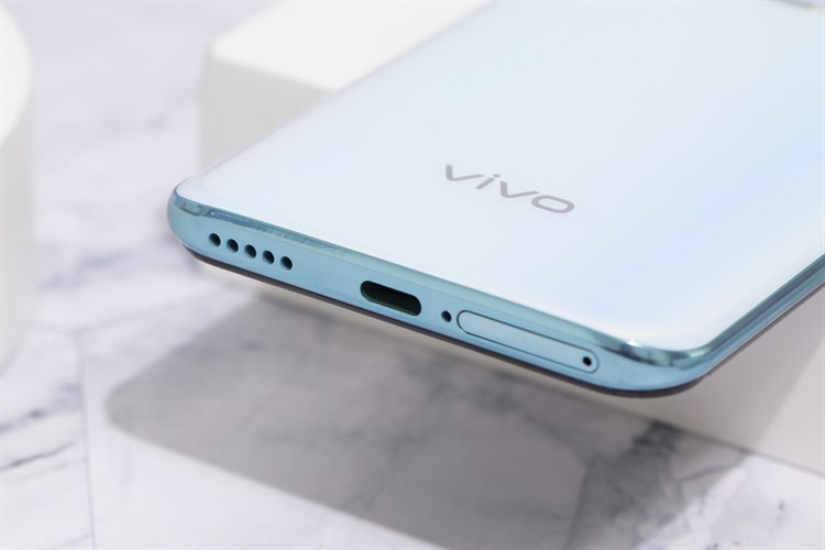 Điện thoại Vivo V17 Pro Màu Trắng