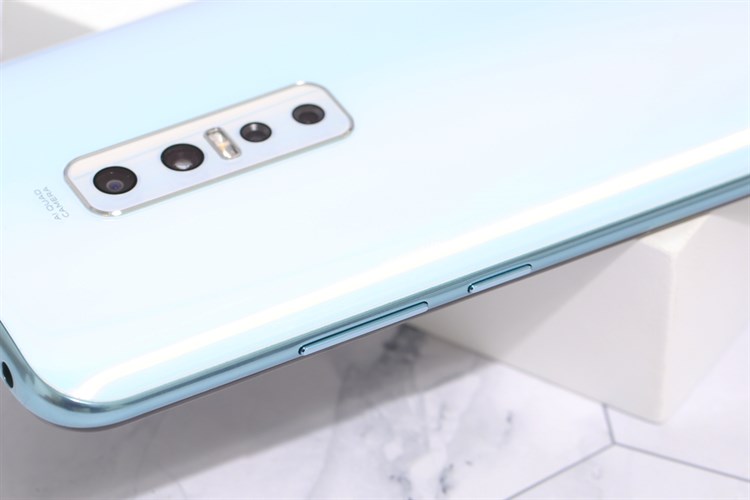 Điện thoại Vivo V17 Pro Màu Trắng