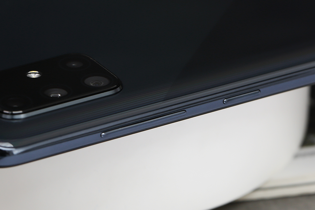 Điện thoại Samsung Galaxy A71