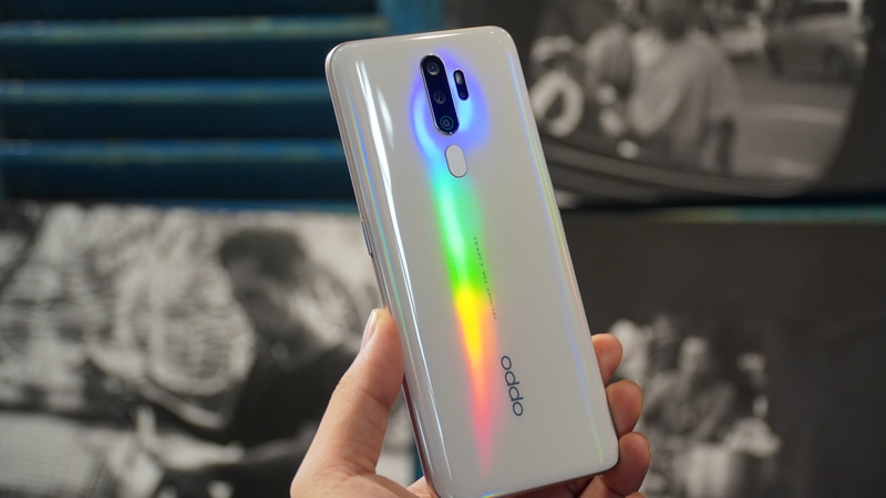 OPPO A5 (2020) 64GB | Mặt sườn lưng thay đổi màu độc đáo