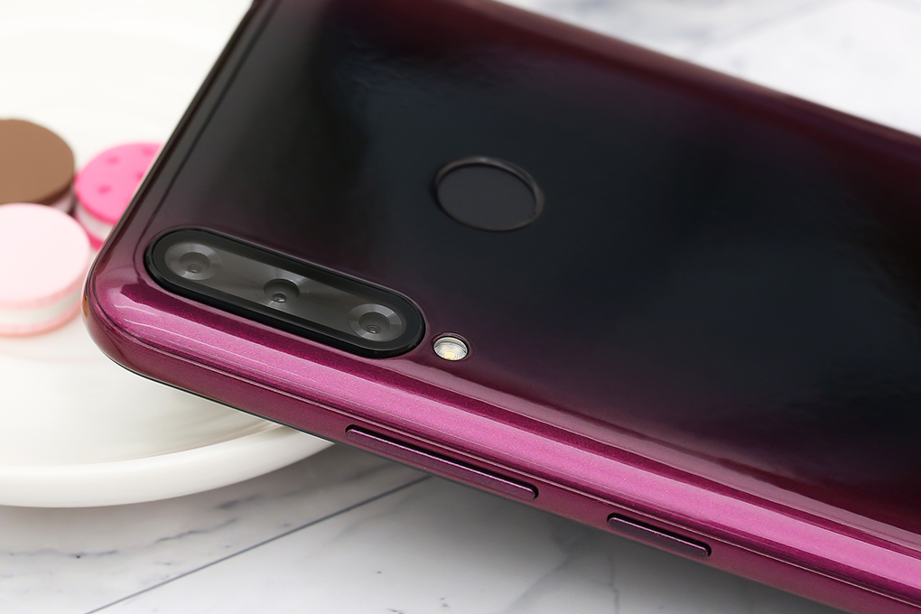 Điện thoại Itel S15 Pro