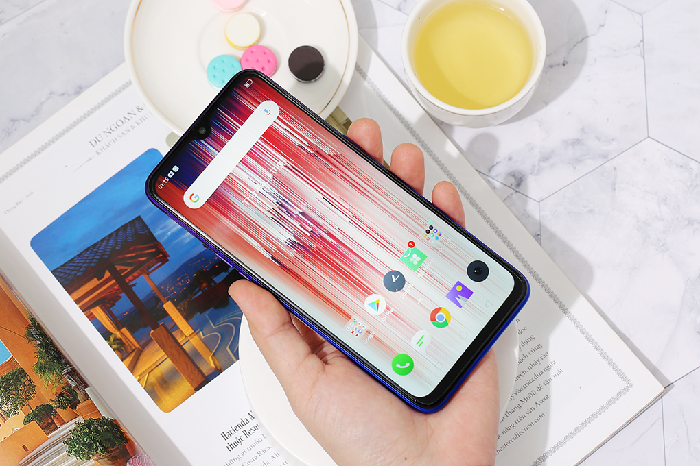 Điện thoại realme 5 Pro (8GB/128GB) Màu Xanh tím