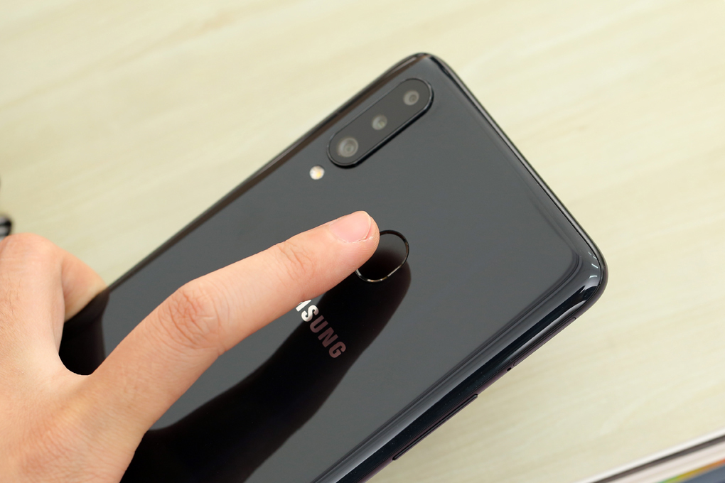 Điện thoại Samsung Galaxy A20s 32GB
