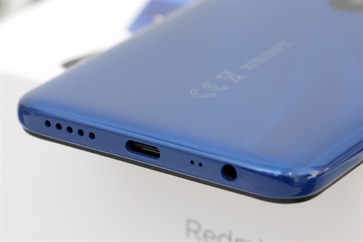 Điện thoại Xiaomi Redmi 8 (4GB/64GB) Màu Xanh Dương