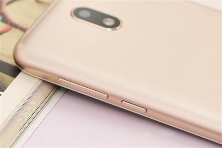 Điện thoại Masstel X5 Fami