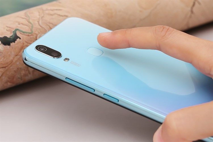 Điện thoại Vivo Y11 Màu Xanh da trời nhạt