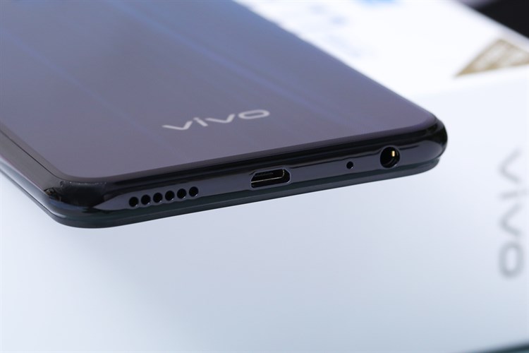 Điện thoại Vivo Y11 Màu Xanh Dương