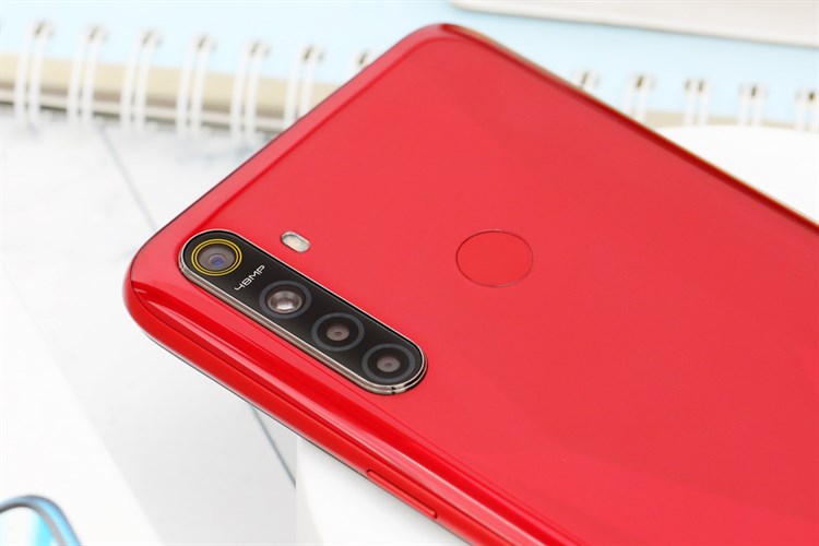 Điện thoại realme 5s Màu Đỏ
