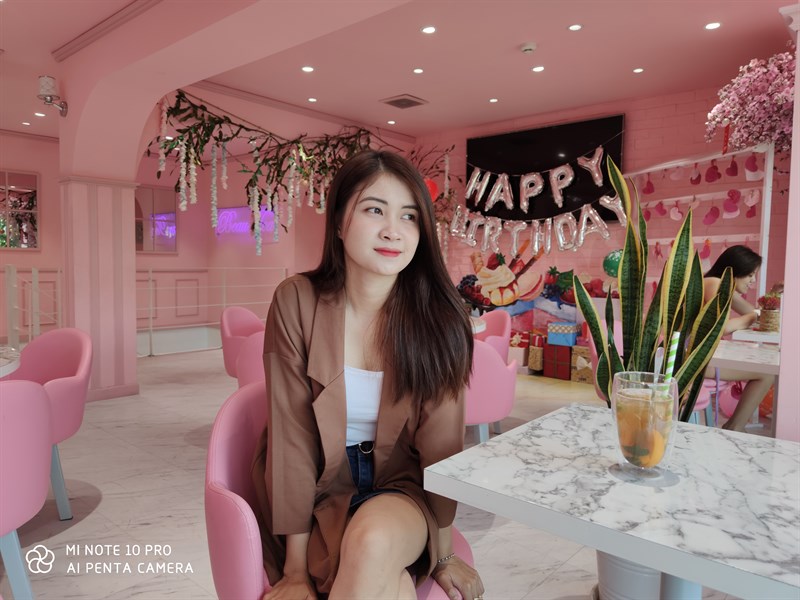 Xiaomi Mi Note 10 Pro | Ảnh chụp bằng camera sau Xiaomi Mi Note 10 Pro | Ảnh chụp bằng camera sau