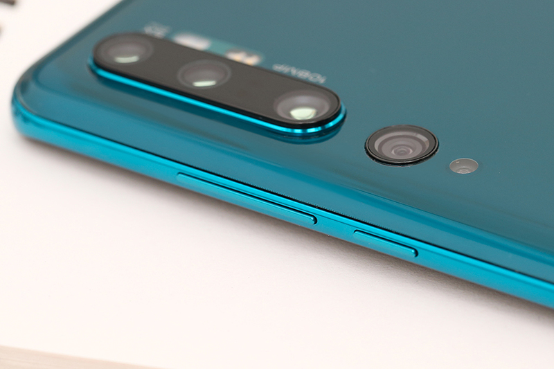 Xiaomi Mi Note 10 Pro | Phần cạnh viền được thiết kế mỏng Xiaomi Mi Note 10 Pro | Phần cạnh viền được thiết kế mỏng