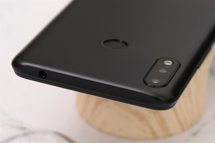 Điện thoại Itel S33