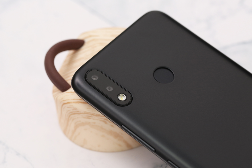 Điện thoại Itel S33