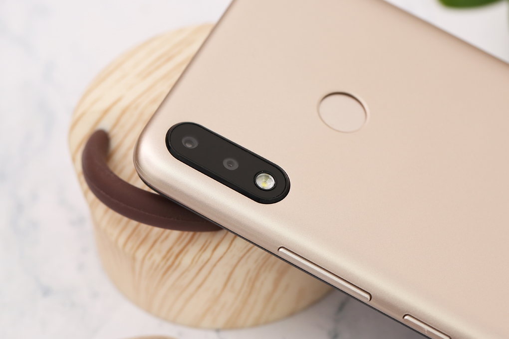 Điện thoại Itel S33