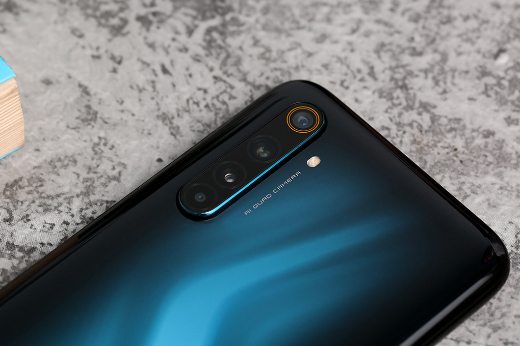 Điện thoại realme 6 Pro Màu Xanh Dương