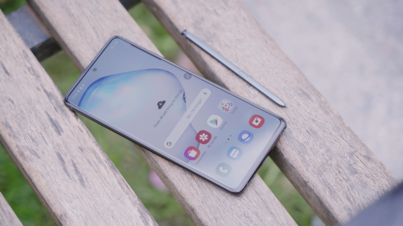 Điện thoại Samsung Galaxy Note 10 Lite | Màn hình Infinity-O thời thượng Điện thoại Samsung Galaxy Note 10 Lite | Màn hình Infinity-O thời thượng