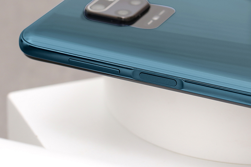 Điện thoại Redmi Note 9S thiết kế cạnh viền