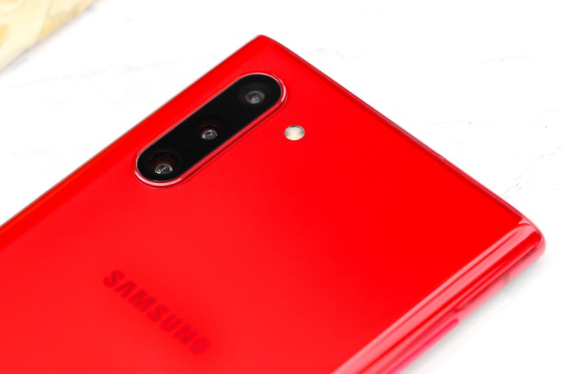 Điện thoại Samsung Galaxy Note 10 Đỏ | Thiết kế