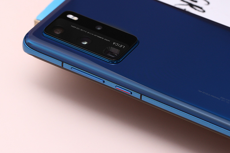 Điện thoại Huawei P40 Pro | Thiết kế mặt lưng tối giản sang trọng