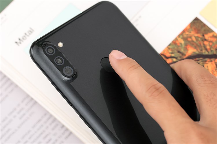 Điện thoại Samsung Galaxy A11