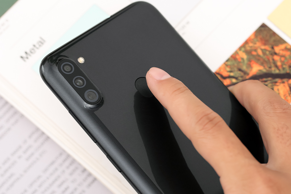 Điện thoại Samsung Galaxy A11