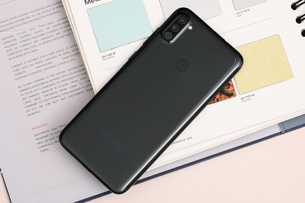 Điện thoại Samsung Galaxy A11